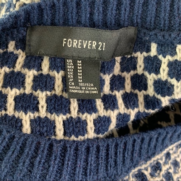 Forever 21 navy and white sweater - Picture 6 of 6